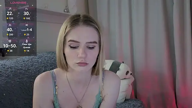 Ange Lus online show from October 2025 07:25:02 PM