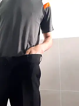 Snapshot of oi_novin2 chatting on November 2025 09:29:01 AM oi novin2 online show from November 2025 09:29:01 AM