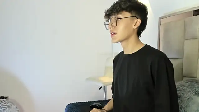 bellmontneon online show from October 2025 11:43:01 AM