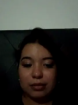 Snapshot of LunaWiill_ chatting on October 2025 01:53:02 AM LunaWiill online show from October 2025 01:53:02 AM