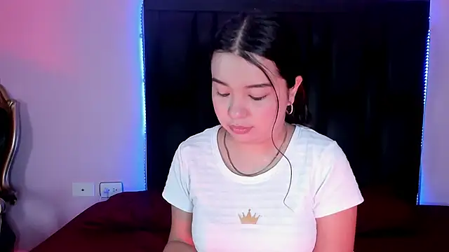 Snapshot of LunaWiill_ chatting on November 2025 12:38:01 PM LunaWiill online show from November 2025 12:38:01 PM