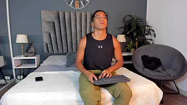 Snapshot of Zac_Haynes chatting on October 2025 03:28:02 AM Zac Haynes online show from October 2025 03:28:02 AM