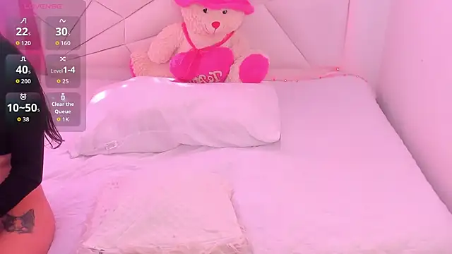 CatalinaBel online show from October 2025 06:16:02 PM