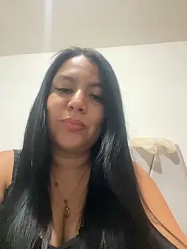 Snapshot of TessaCollinns chatting on October 2025 01:44:02 AM TessaCollinns online show from October 2025 01:44:02 AM