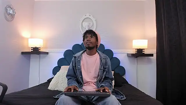 AllexJacob online show from September 2025 01:04:01 PM