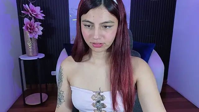 ttaylor sweet online show from September 2025 08:00:02 PM