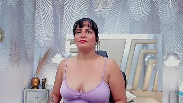 NattCurvy online show from September 2025 03:41:02 AM