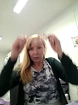 JenyJansi online show from September 2025 07:15:02 PM