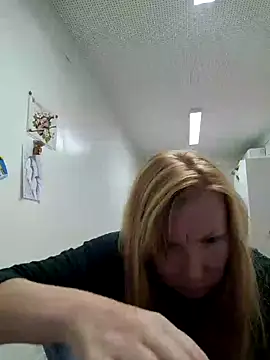 JenyJansi online show from September 2025 06:54:01 PM