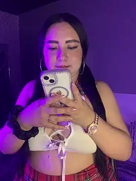 Ssusann Pink online show from September 2025 03:00:01 AM