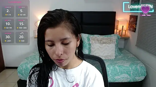 violeta-collinss online show from September 2025 03:29:01 AM