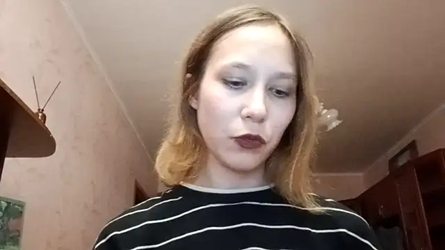 Snapshot of KelseyBresko chatting on September 2025 06:20:02 PM KelseyBresko online show from September 2025 06:20:02 PM