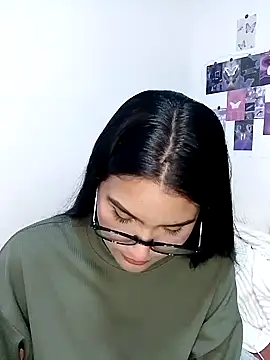 Snapshot of Renata_Zoe chatting on October 2025 01:00:02 AM Renata Zoe online show from October 2025 01:00:02 AM