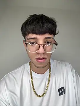 Snapshot of arthurdavies chatting on October 2025 03:58:02 AM arthurdavies online show from October 2025 03:58:02 AM