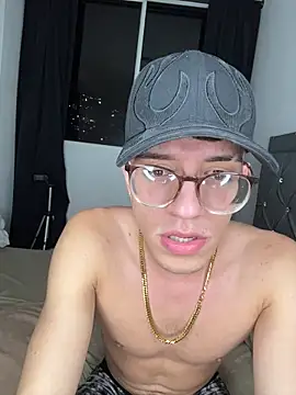 Snapshot of arthurdavies chatting on December 2025 03:34:02 AM arthurdavies online show from December 2025 03:34:02 AM