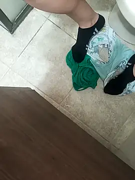 jenpaoo6- online show from October 2025 02:39:02 PM