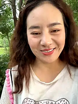 Snapshot of Kayla-love chatting on October 2025 01:25:01 AM Kayla-love online show from October 2025 01:25:01 AM