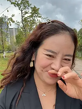 Snapshot of Kayla-love chatting on October 2025 04:43:02 AM Kayla-love online show from October 2025 04:43:02 AM