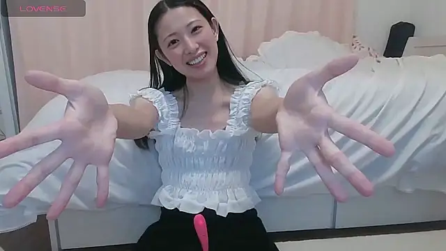 Snapshot of Mei_mei357 chatting on October 2025 02:07:01 PM Mei mei357 online show from October 2025 02:07:01 PM