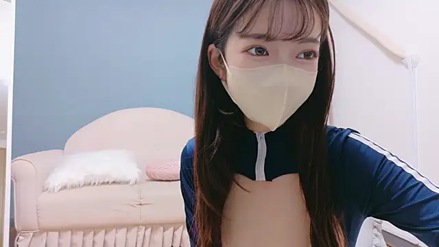 Mirai H ch online show from October 2025 04:57:02 AM