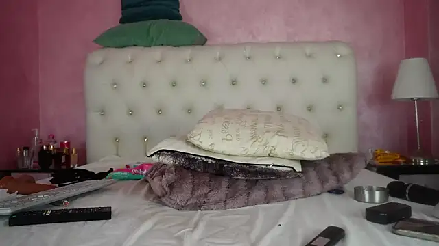 Snapshot of Zayla_Skye chatting on October 2025 04:09:01 AM Zayla Skye online show from October 2025 04:09:01 AM