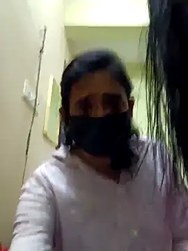 honeyqueen143 online show from September 2025 02:24:01 AM