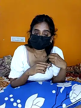 honeyqueen143 online show from September 2025 07:34:02 AM