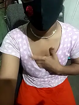 Snapshot of Cute_Couple59 chatting on October 2025 09:17:01 AM Cute Couple59 online show from October 2025 09:17:01 AM