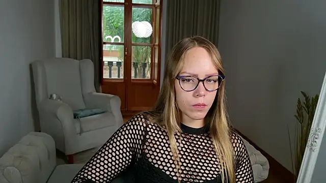 Naughty Kitti online show from October 2025 07:19:02 AM