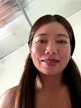 Snapshot of Milky-milk chatting on October 2025 02:12:02 AM Milky-milk online show from October 2025 02:12:02 AM