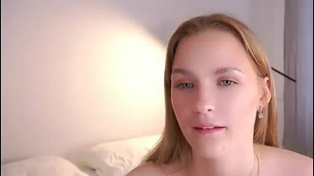 Helenspense   online show from September 2025 10:24:02 PM