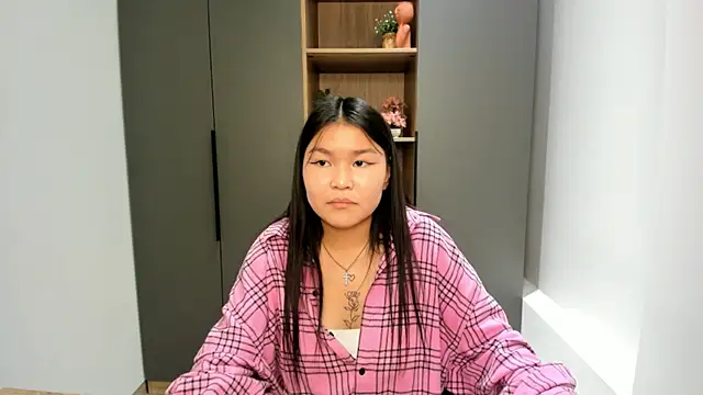 BrunaSand online show from September 2025 09:33:01 AM