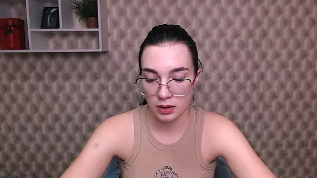 MiraBabe  online show from September 2025 09:56:01 AM