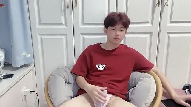 Snapshot of xlong00099 chatting on October 2025 05:11:01 PM xlong00099 online show from October 2025 05:11:01 PM