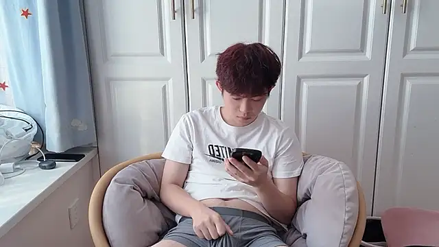 Snapshot of xlong00099 chatting on October 2025 05:38:02 AM xlong00099 online show from October 2025 05:38:02 AM