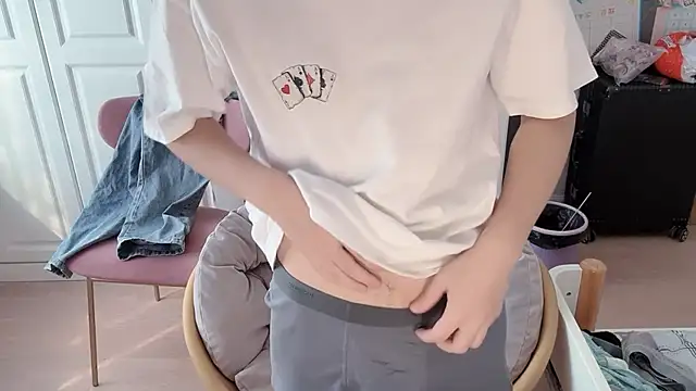 Snapshot of xlong00099 chatting on October 2025 06:12:01 AM xlong00099 online show from October 2025 06:12:01 AM