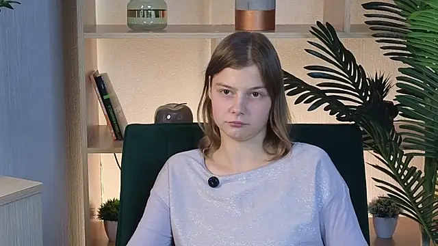 MeridethMondoux online show from September 2025 12:50:02 PM