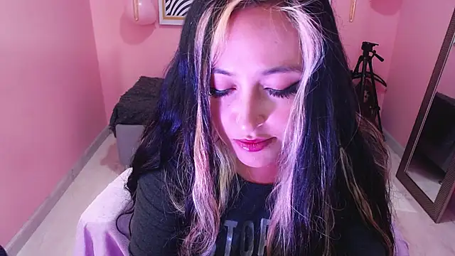 Bunny poison online show from October 2025 01:58:01 PM