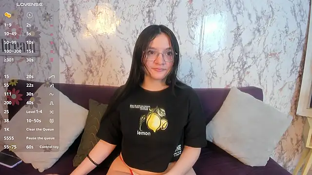 sweett moon  online show from September 2025 12:51:02 PM