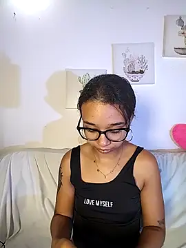 Suzanelee1 online show from November 2025 02:23:02 AM