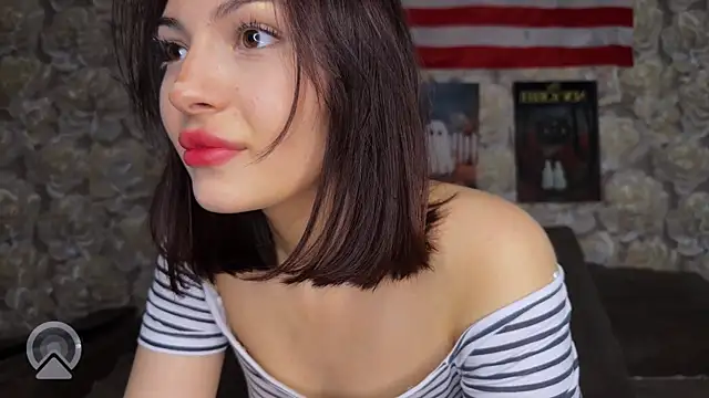 sweeet strawberies online show from November 2025 06:52:01 PM