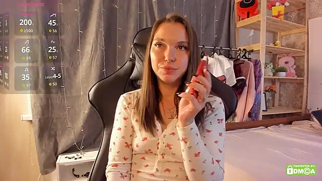 Elle Blair online show from September 2025 06:48:02 AM