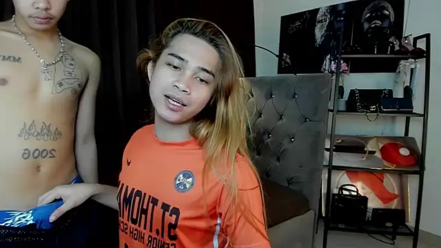 UncensoredCock online show from November 2025 04:40:01 PM