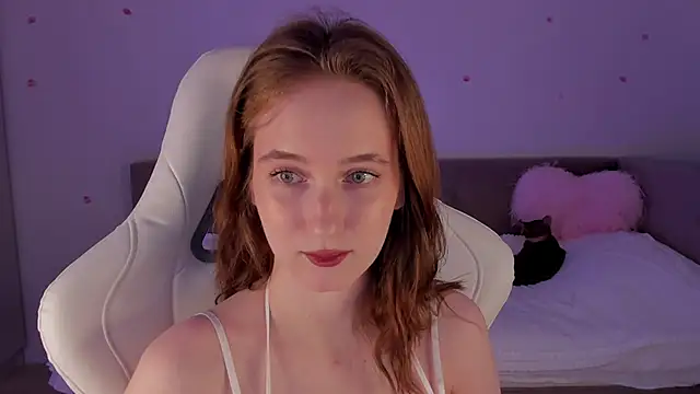 CrystalSoul  online show from October 2025 02:04:02 PM