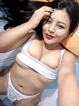 Laura----w- online show from September 2025 12:26:01 AM