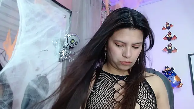 Snapshot of LuzAngie chatting on October 2025 07:14:02 PM LuzAngie online show from October 2025 07:14:02 PM