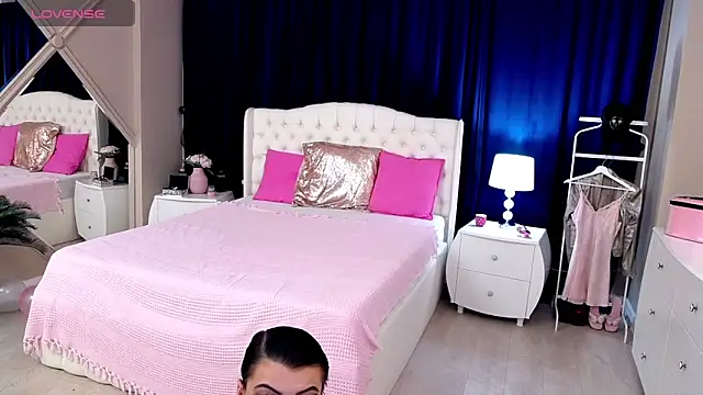 Snapshot of Vanilux_Butter chatting on October 2025 12:05:01 PM Vanilux Butter online show from October 2025 12:05:01 PM