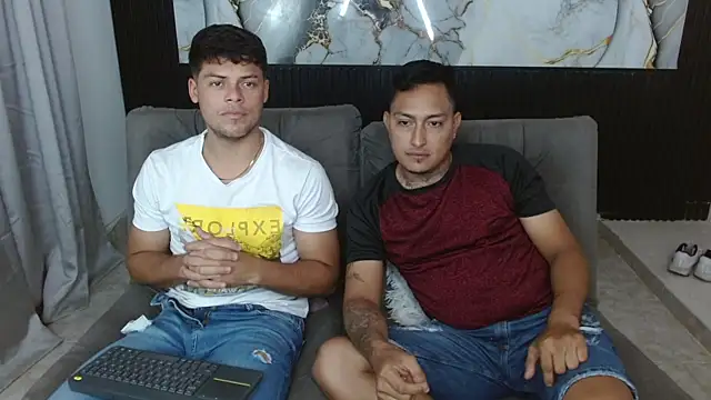 santiago n adrian online show from September 2025 12:45:01 AM
