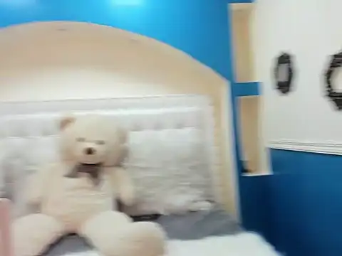 ivet hall online show from September 2025 07:39:01 PM