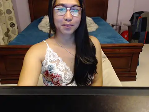Cassandra Sweettease16 online show from September 2025 05:49:01 PM